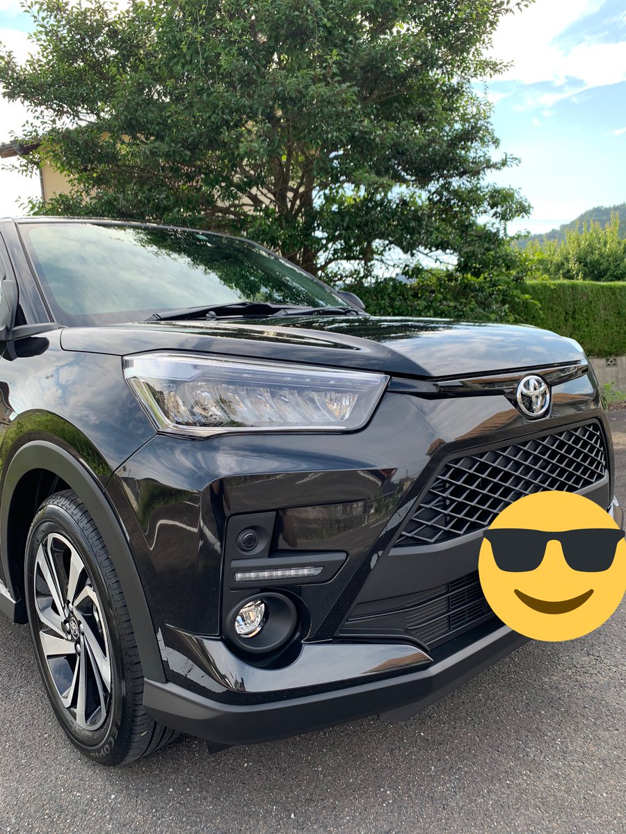 ads2395's tweet photo. ライズ納車！！　納期半年でやっと！！
初新車笑笑　パックランプ、ルーム灯やら
LED化して
フィルムは会社のフィルムが
入ってない日に自分で貼らしてもらう！

#ライズ　#納車　#DIY https://t.co/Psts8hNgwv