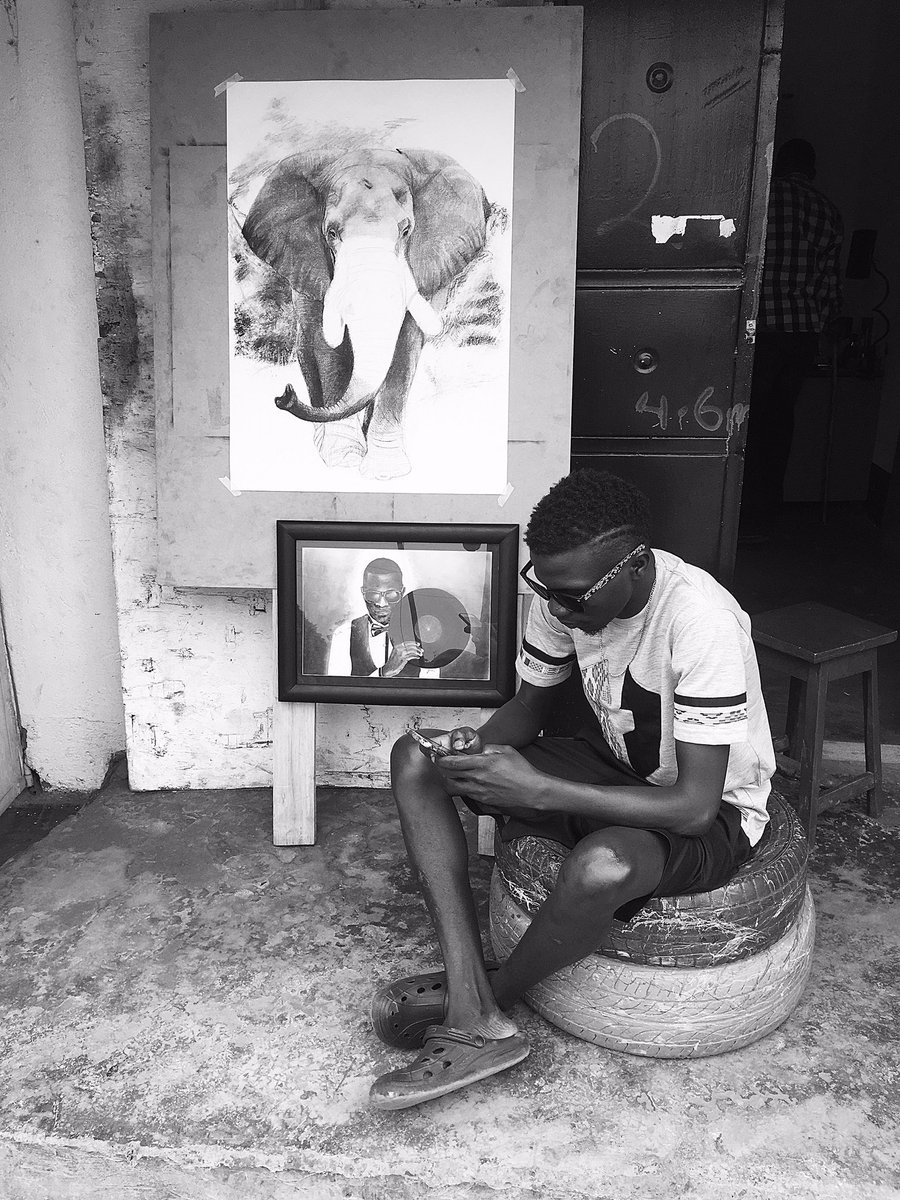 SRVictor256's tweet photo. The simple things a your blessings
simplicity we use to survive 🤝gratitude @brianeamon 
Love and blessings for the support from day one and also honouring me with this amazing piece..... 
#BriArt #PencilArt #Sir256 #GhettoDream #AmazingHaha
#HappyFathersDay2020 https://t.co/cd9IO2daL3