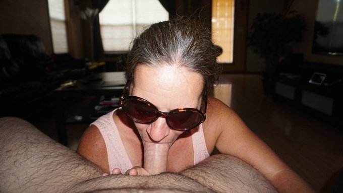 Real Married Couple Blowjob Missy and George https://t.co/vfIf0DOjGQ