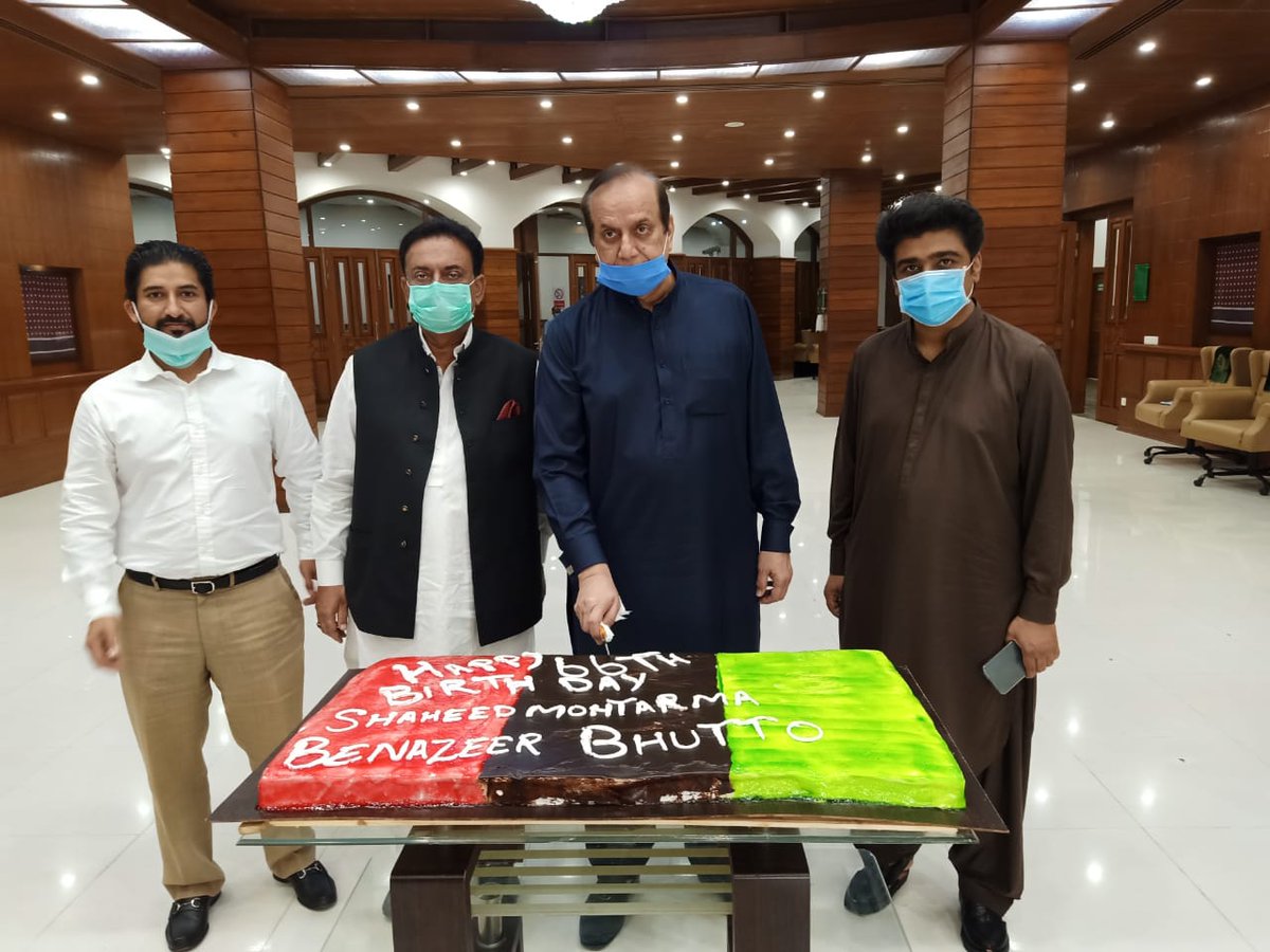 PS85Dadu's tweet photo. Barrister @pirmujeeb1, @SohrabSarki, @SyZulfiqarShah,    &amp; @ImtiazshaikhMPA &amp; others are celebrating Birth anniversary of iconic leader Shaheed Rani Mohatarma Benazir Bhutto, while ensuring the SOPs. https://t.co/uKTbqmjgvk