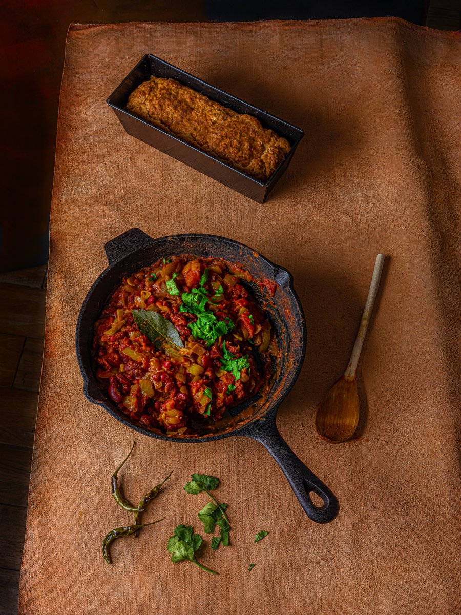 RomasFoord's tweet photo. Black bean chilli from Deborah Madison in The @ObsFood.

#DeborahMadison #BlackBean #Chilli #BlackBeanChilli #GreensCookbook #OFMCookbook #ClassicCookbook #OFM https://t.co/YQm1OcwkTy