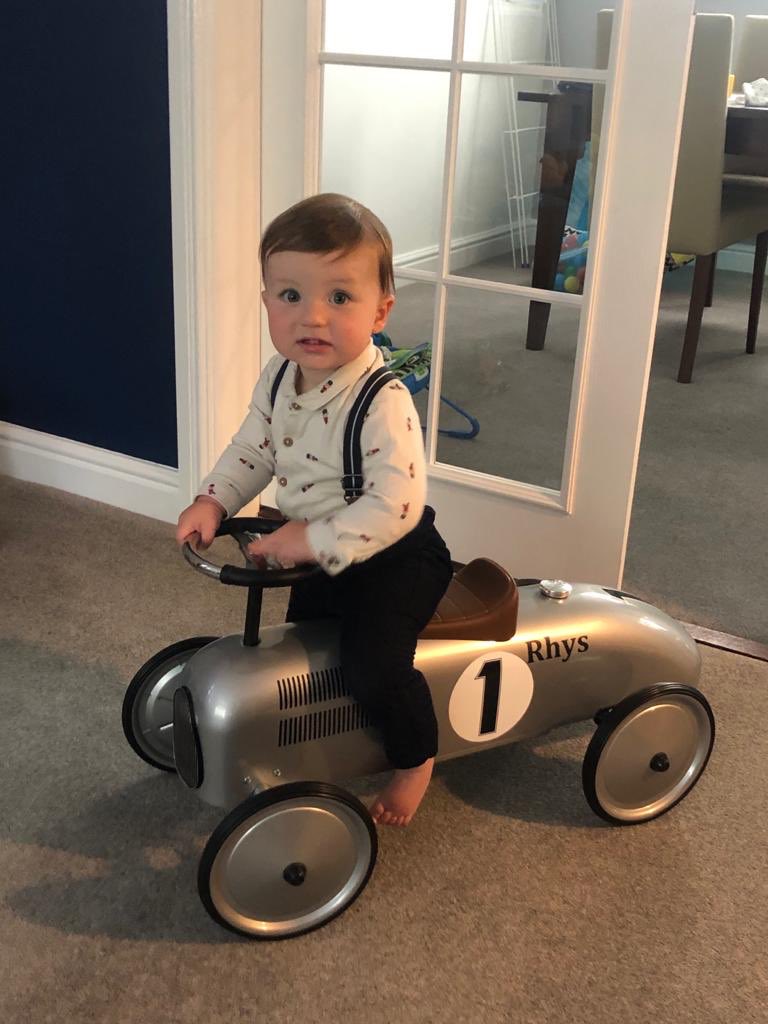 MarkTitley4's tweet photo. @daveyboyegan Rhys says Hi Cousin Albie 👍🏼. Congratulations to you both 😃 https://t.co/v44MaSvYRf
