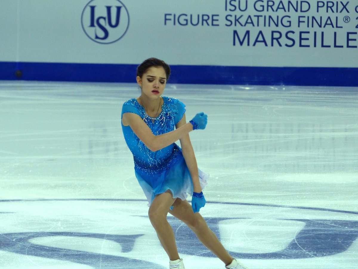 Plumepatinage's tweet photo. #GPF2016
#EvgeniaMedvedeva
#RiverFlowsinYouTheWinter https://t.co/7WeDEXYLcS