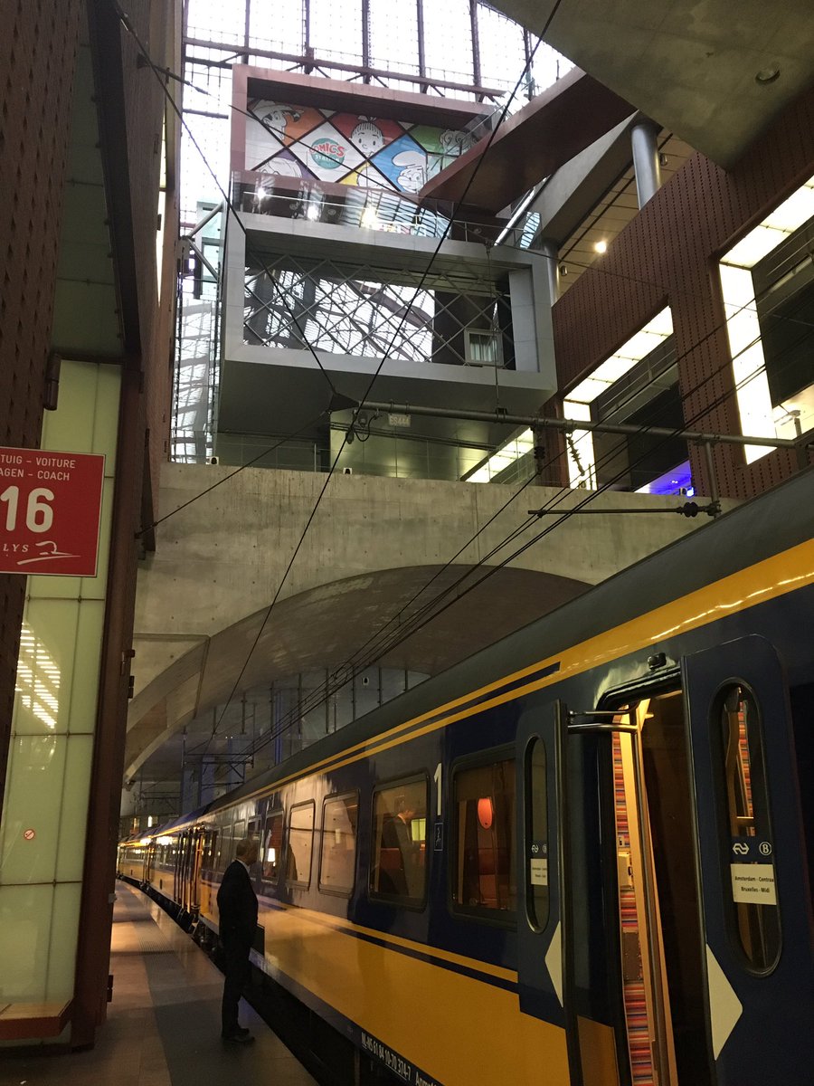 DAY96: 23/09/2018 my next  journey leg from  #Amsterdam to  #Luxembourg is on an early  @NS_online train from Amsterdam Centraal  to Antwerpen Centraal  I change onto a fairly new  @SNCB  @Siemens AM08 as far as Leuven   #TrainTravel  #TravelbyTrain #coronaalone  #CoronaLockdown