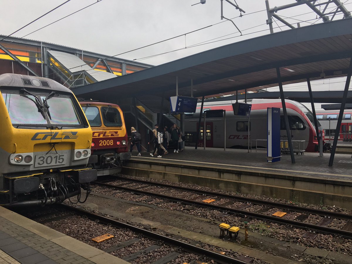 We arrive at Luxembourg station or Gare Lëtzebuerg in  (Gare de Luxembourg ) with various  @CFLinfos stock around. It is also served by  @SNCB  @DB_Bahn &  @SNCF & has been recently modernised. Now to find my hostel... #TravelbyTrain  #EuroTravel  #TrainTravel