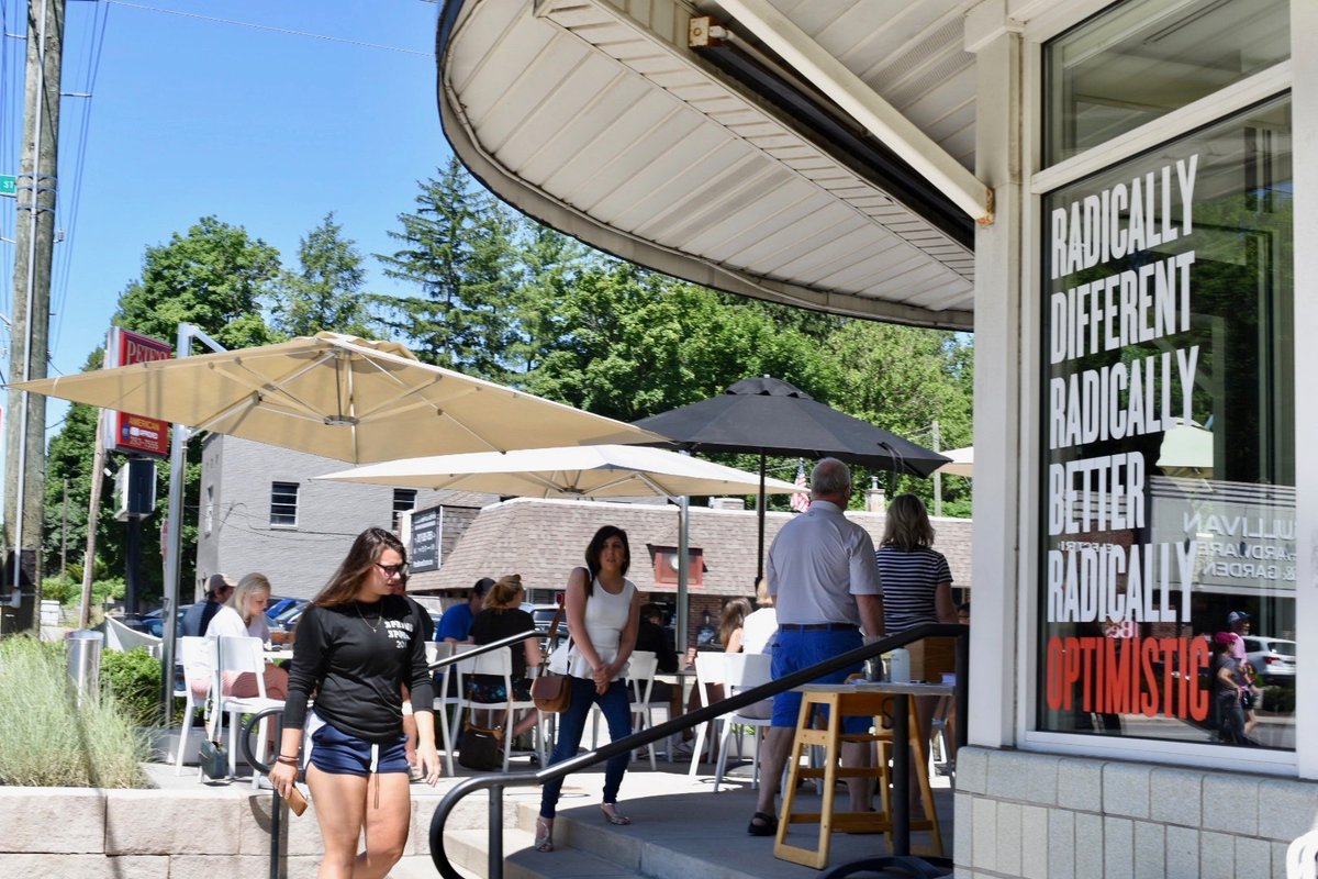 CafePatachou's tweet image. We are open for patio dining &amp;amp; curbside carryout at Cafe Patachou Clay Terrace, Hazel Dell, and Meridian Kessler today (Sunday) 9-2! Menu and ordering links at cafepatachou.com. River Crossing will be open Wednesday-Sunday this coming week! See you soon. ☀️