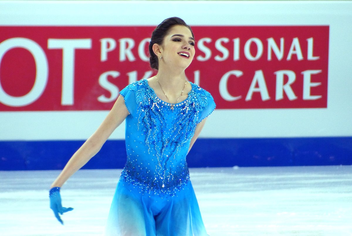 Plumepatinage's tweet photo. #GPF2016
#EvgeniaMedvedeva
#RiverFlowsinYouTheWinter https://t.co/KolxSCfe6v