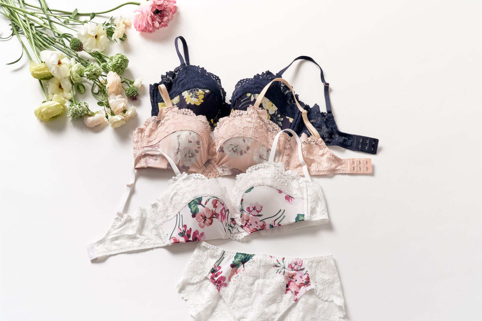 Peach John ピーチ ジョン ピーチジョン 梅雨の時期でも前向きに お胸も気分も上げてくれる いつでもジャストブラ は最高の味方です バストにピタっとフィットして もちっとやさしく包んでくれます T Co 7fksx5wmk1 Peachjohn ピーチ