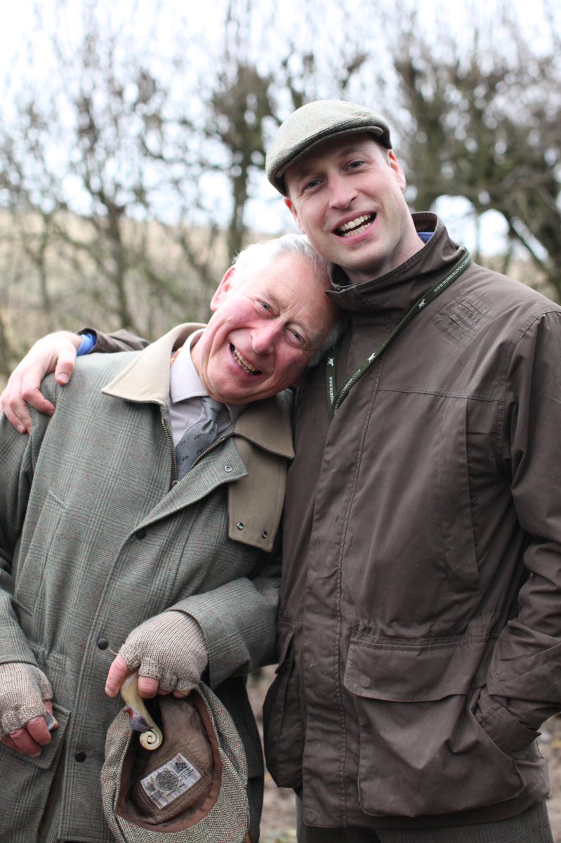 KensingtonRoyal's tweet photo. Happy Father’s Day!

On the left, The Duke of Cambridge with Prince of Wales at Sandringham in December 2019, and on the right, Michael Middleton with his daughter Catherine

Photo on the left taken by The Duchess of Cambridge https://t.co/VN461CZzmi