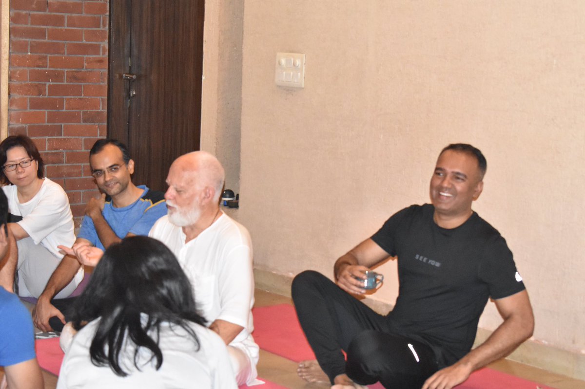 GauravSahu_VOS's tweet image. Happy International Yoga Day ! 🕉🌺🧘‍♂️

Fondly remember being part of this advanced yoga workshop conducted by Yoga Guru Robert Moses. 

#InternationalYogaDay 
#YogaForAll