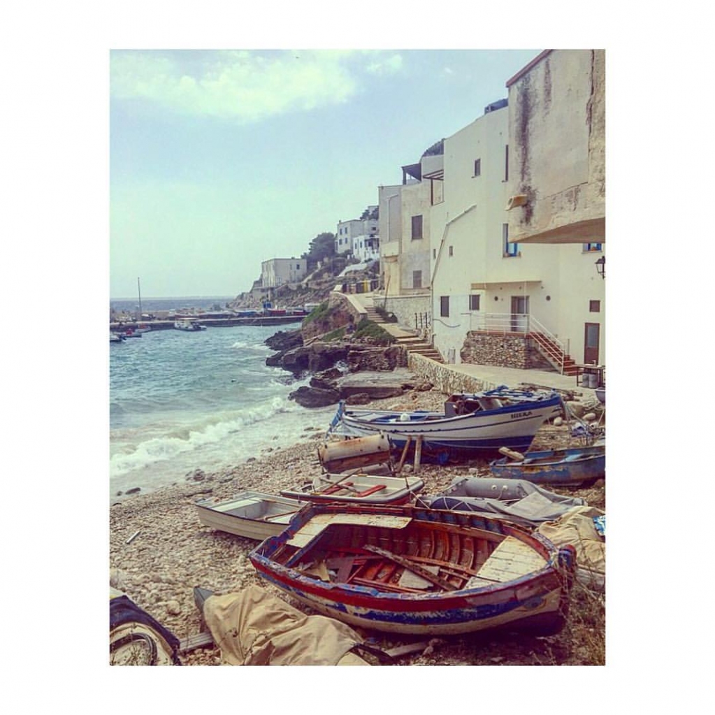 EgadiEscursioni's tweet photo. Uno scorcio delle nostre bellissime isole! 
Il porticciolo di Levanzo!
.
.
.
#egadiescursioni #levanzo #isole #egadi #trapani #vacanzeitaliane #tourism #excursions #blue #boats #sea #travel #traveler #travelphotography #vacation #summer2020 #summertime #picoftheday #sky… https://t.co/7QzmiJohsk
