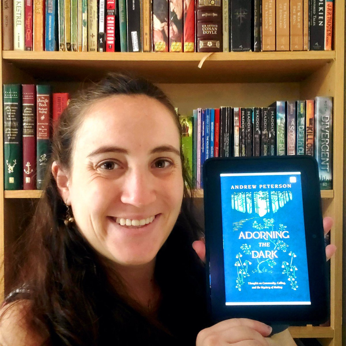YaashaMoriah's tweet photo. Why is fiction important? I believe that #fiction can speak to experiences & emotions that #nonfiction can simply never influence. Tell me a concept & I'll intellectually understand it. Tell me a compelling story & I'll be changed forever!
#FireFiction - #SundayFunday https://t.co/9SazmV5oxM