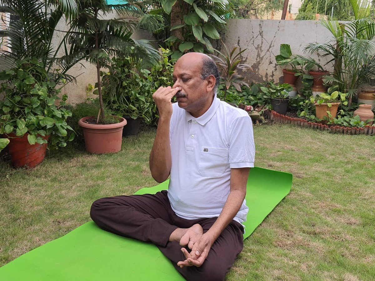 GoI_MeitY's tweet photo. #InternationalYogaDay with MoS @SanjayDhotreMP, @GoI_MeitY. Yoga celebration took place around the world today, with the theme '#YogaAtHomeWithFamily', ensuring social distancing, and making Yoga as an integral part of our daily life. #MyLifeMyYoga https://t.co/hGnp8MmLi8