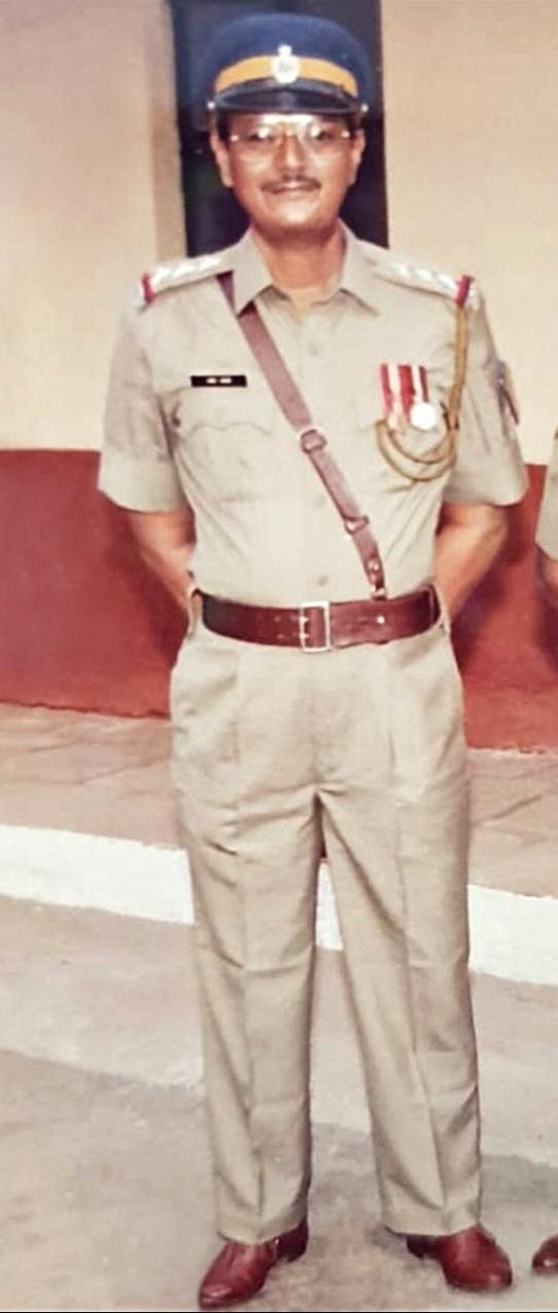 Realsonaliraut9's tweet photo. The best Policeman n even better father❤!!!
#happyfathersday #prouddad #fathersday #prouddaughter #love #family #police #cop https://t.co/EwCGol44ye