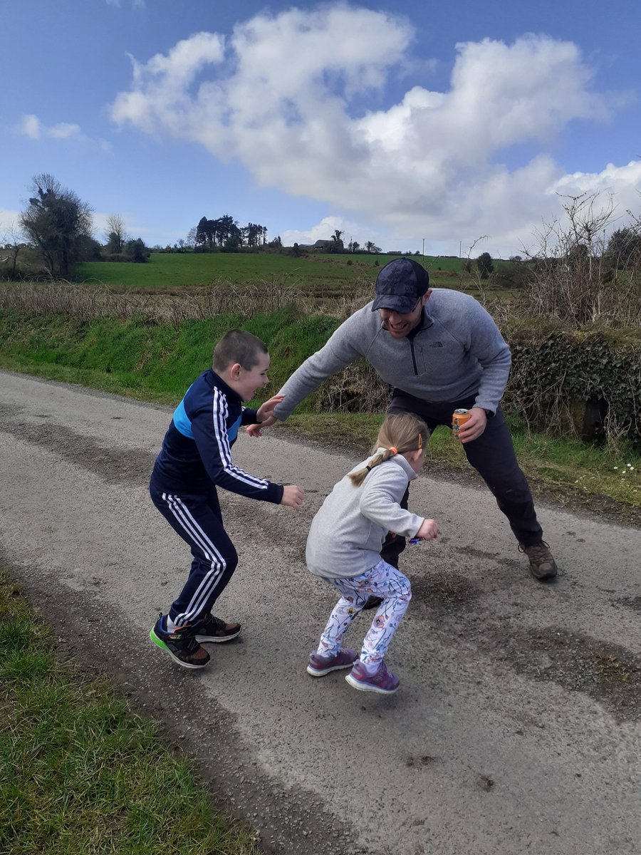 debzz56's tweet photo. Happy Fathers day @KevinHurley8  we love you loads have a safe trip #irishdefenceforces #Lebanon #armyfamily https://t.co/mZToQbnL5v
