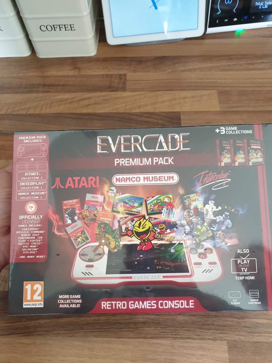 Wow,Best Fathers Day Present ,Awesome Evercade Premium Pack.Thankyou to my Fantastic Daughters and Wifey x