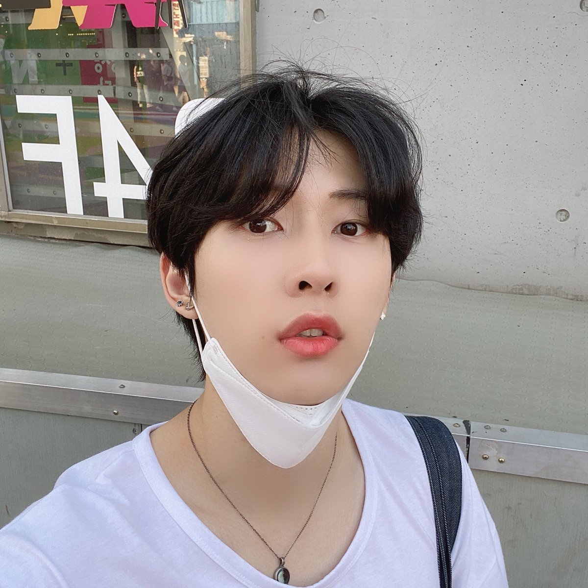 Noir__official's tweet photo. 오늘의 연국이 여기까지❤
#느와르 #NOIR #연국 #올리기로한 #인생네컷 #잘자 #루미 #안녕쓰밥버거❤❤ https://t.co/IknXtD6O3l