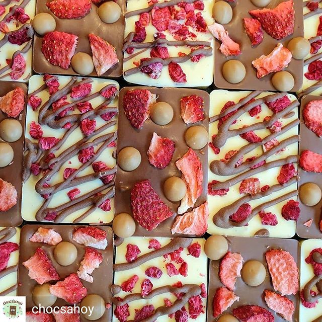 RottenFruitBox's tweet photo. You almost, ALMOST, don't want to eat these 🤤🤤😍😍 https://t.co/n8SdQONdat