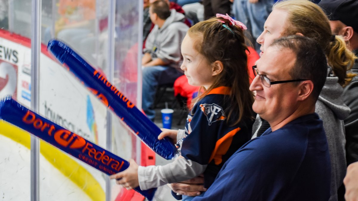 FlintFirebirds's tweet photo. To the best dads in the world: Thank you. 

#HappyFathersDay https://t.co/JcUTxFJWPZ