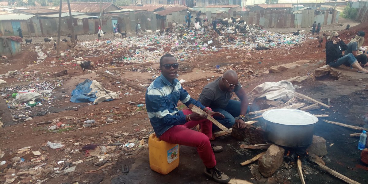 MsetoCharityGrp's tweet photo. #OyaLetsFeedKawangware 
Our previous actions. @OyaOyaFamily @stephanie_wayua @MissYamumo  @VihigaN @BeattriceAkeyo @GeorgiadisW @KonziRachel @Norah86394051  @kevine_oduor @Frontliner_Ke @Muthonikate1 
@Lumallas @ChildwatchTz @KenyaRedCross @RobertAlai https://t.co/zGGuvwZkmU