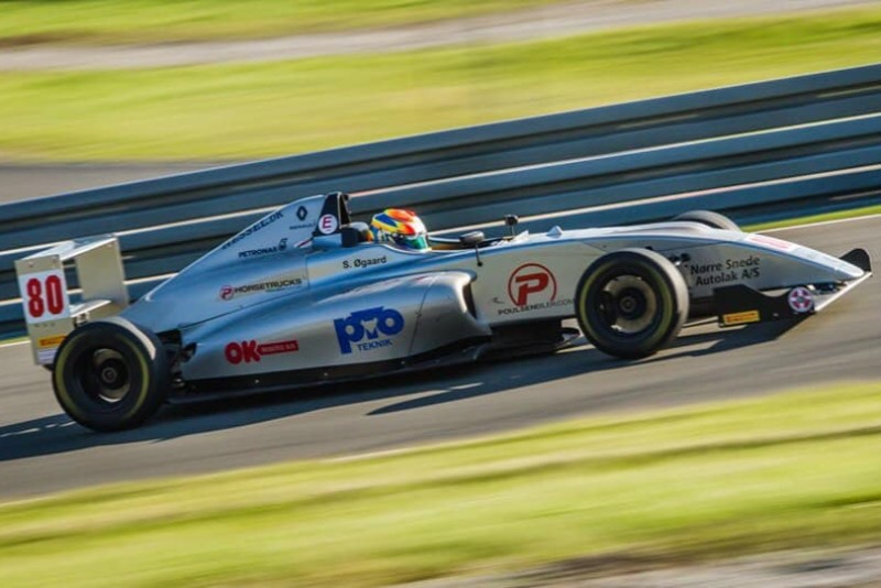 superlicenca's tweet photo. 🏁#F4Dinamarquesa
🇩🇰 Jyllandsringen, Corrida2
#Resultado
1⃣ Sebastian Øgaard 🇩🇰/ FSP
2⃣ William Wulf 🇩🇰/ Wulf
3⃣ Conrad Laursen 🇩🇰/ FSP
4⃣ Mads Hoe 🇩🇰/ Mads Hoe
5⃣ Benjamin Frislund 🇩🇰/ FSP
6⃣ Jacob Bjerring 🇩🇰/ Mads Hoe
7⃣ Lucas Daugaard 🇩🇰/ Daugaard
#DanishF4 #Formel4DK https://t.co/ctNidrTbDy