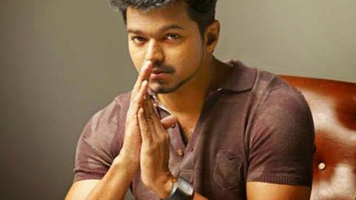 A Special Thread for  #HBDTHALAPATHYVijay onThalapathy Photoshoot stills~&~Cakes!Hope u all like itDo share maapis #Master  @actorvijay 1)  Pokkiri 2)  Jilla 