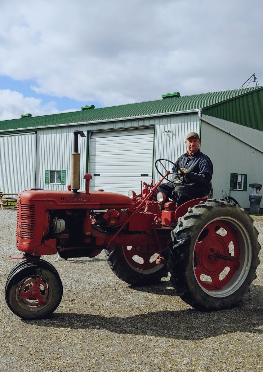 ryguyeyre's tweet photo. Happy Father's Day to this tractor man! https://t.co/mifHApzjKS