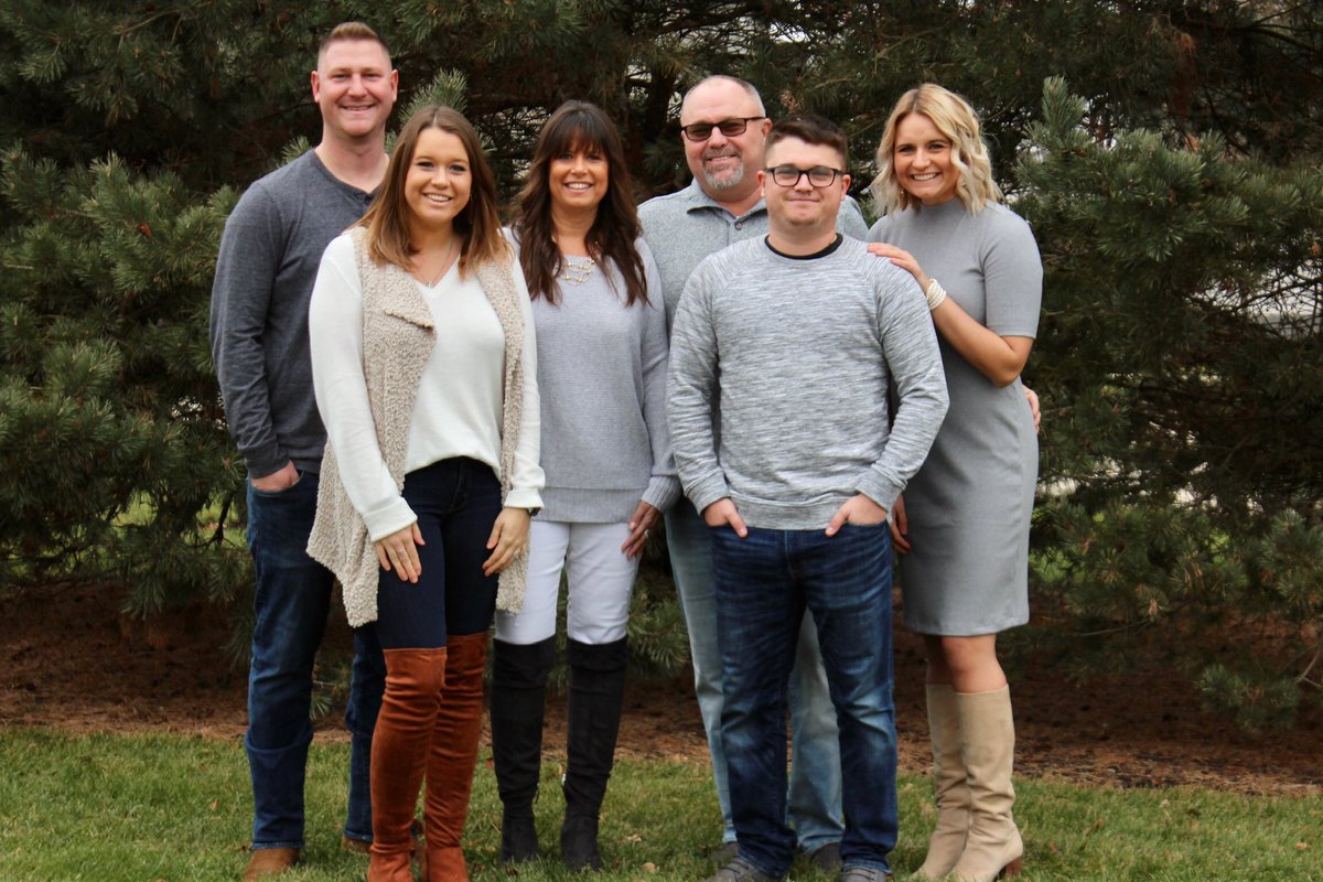 krinnielee's tweet photo. Happiest of Fathers Days to my hubby ~ the man who makes it his mission to make all of our dreams come true ~ thank you for all you do for this family! Love you the mostest ❤️ https://t.co/OZMS98FVKi