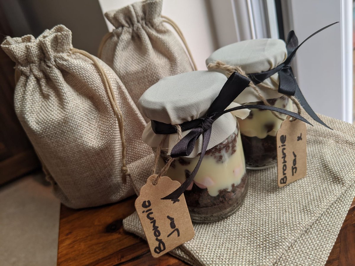 brownie_bh's tweet photo. Hope all the Fathers out there are having a wonderful day, full of love, laughter and happiness 💙

#Vegan #fathersday2020 #brownies #browniejar https://t.co/TOjmLkrEUR