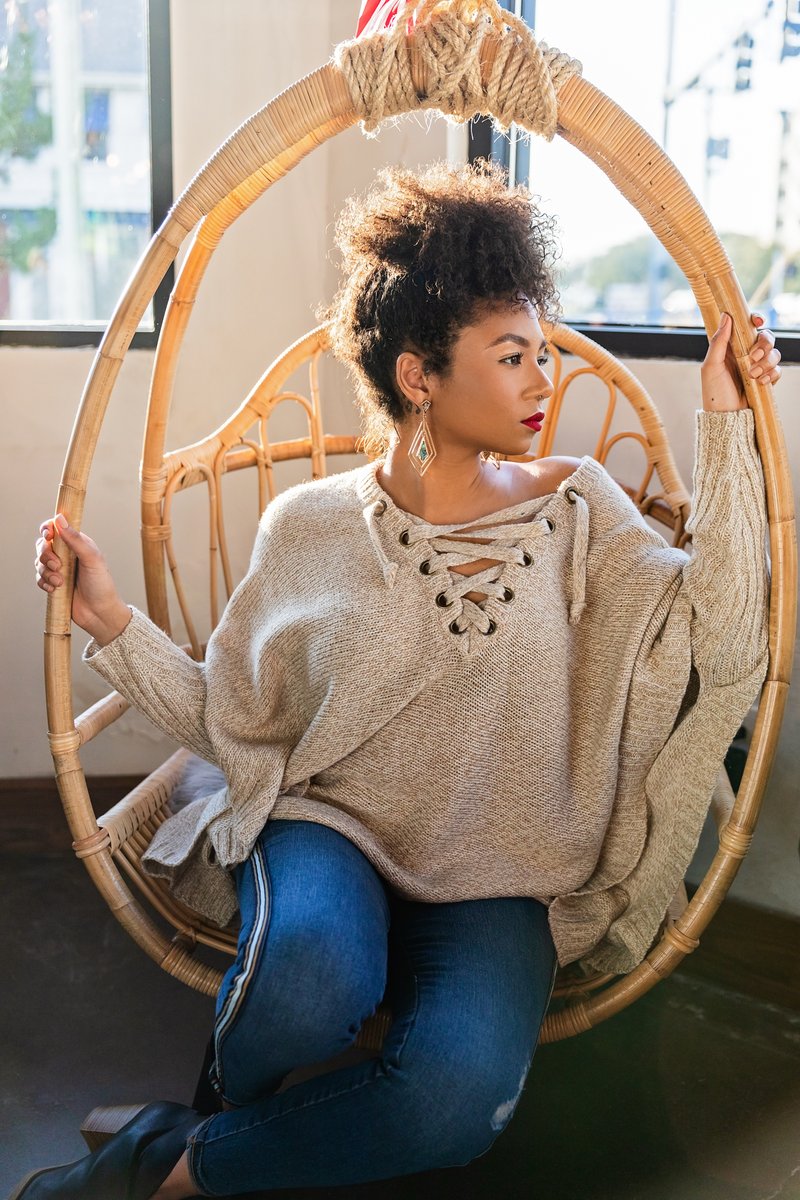 BreeNewMoon's tweet photo. #Geminis are curious, affectionate and kind. Where are all my other Gemini babes? ♊
*
Shot by: @jsheaphoto22 📷
*
#astrology #gemini #breenewmoon #whatsyoursign https://t.co/yDghV4uxad