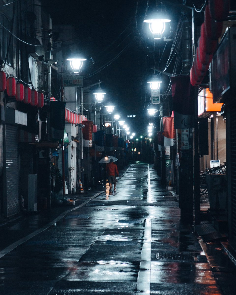 深夜の高円寺に1人