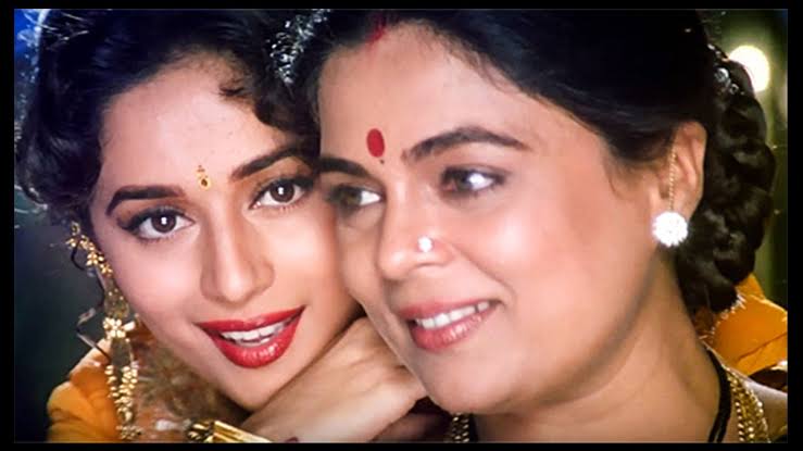 Remembered #ReemaLagoo ji on her Birth Anniversary 😊