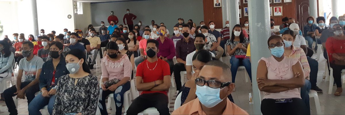 Martin_SorianoM's tweet photo. Acto de entrega de becas Oficina de gestión sensorial de nuestro Mega senador @FelixNova_  un hombre de trabajo, incansable , humanitario y social . Hoy se benefician cientos de jóvenes en esta nueva entrega de Becas en UCATECI . #BecasFelixNova2020 https://t.co/7YaSUDJUZi