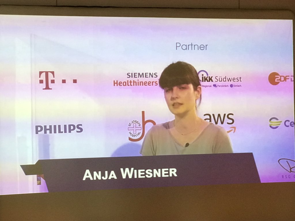 healthcare_de's tweet photo. #Healthhack2020 Teams 10, 11, 12 „Future Hospital HR“: Unterstützung der Mitarbeiter-Mobilität #hospitalmobility; digitales #OnBoarding mit dem Team der #BeeApp; Mitarbeiter managen in Krisen -> integrierte Plattformen #KoordinierteHelden https://t.co/rL1ujar9IK