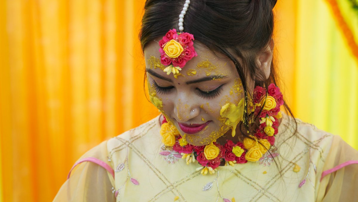 alluringframes's tweet photo. Haldi || The more you glow, the more others glow back.

#alluringframes #indianwedding #indianweddingbuzz #indianweddingphotographer #wedding #sundaythoughts #wearthechange

@wedmegood
 
@ShaadiBazaar
 
@WeddingSutra
 
@WeddingZIndia
 
@indianweddingz https://t.co/5y63IG9KKr