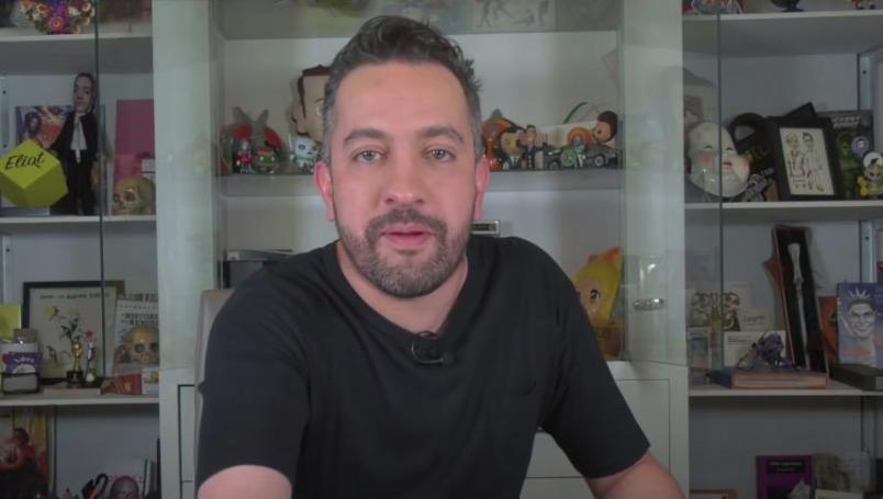 AlvaroCueva's tweet photo. ¡Hazme un hijo, Chumel https://t.co/aCHKW7S9Sd @Milenio #Chumel #ChumelRacista #ChumelChillon #CHUMELxHBO #chumelNoEstasSolo #DeNadaChumel #Conapred #Conapredsiimporta #AMLO #racismo #RacismoMX #clasismo https://t.co/E0HzCkLzdF