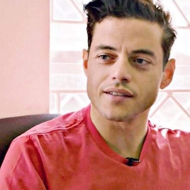 FoadghafariL's tweet photo. So beautiful man🙈
#ramimalek https://t.co/OAbzxrALXl
