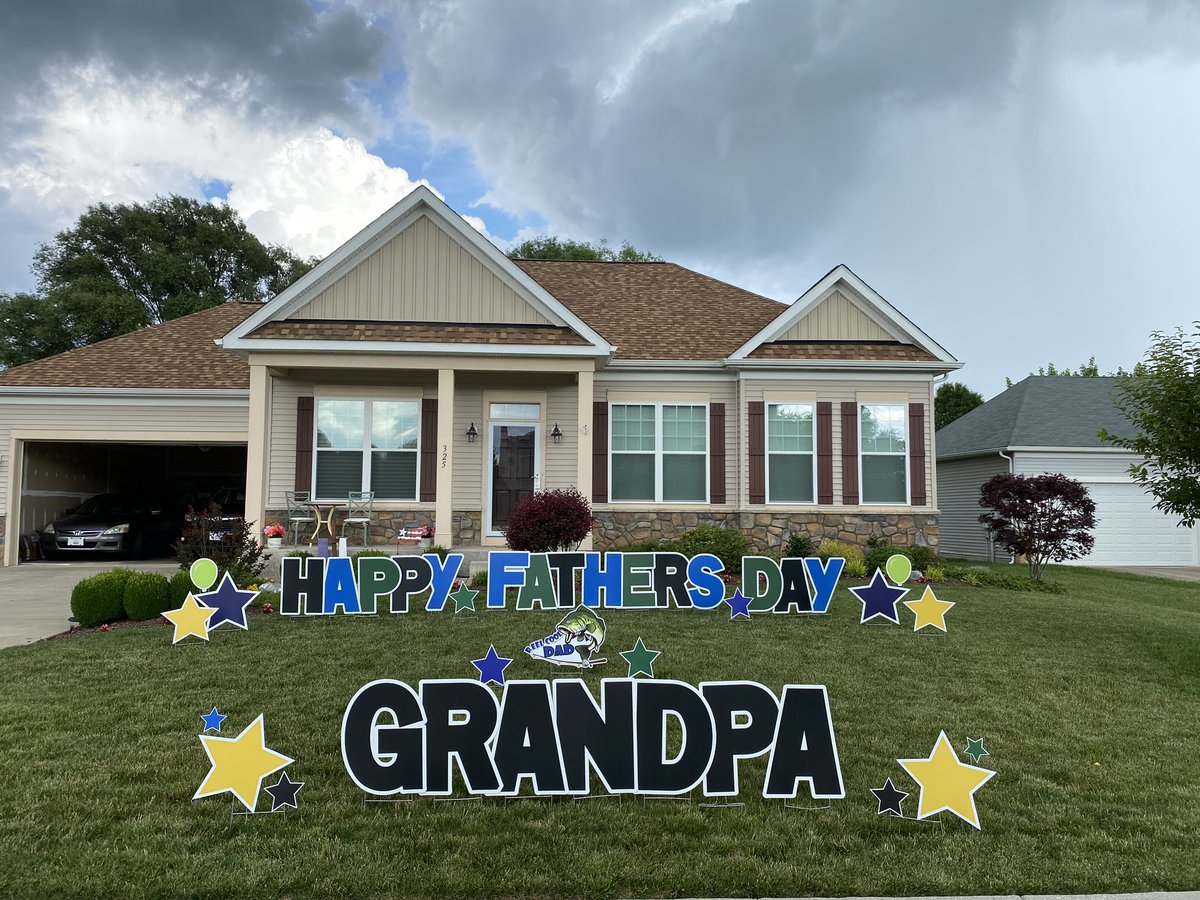 LoCoLawnExpress's tweet photo. Louder and Larger shout out to all the Dads! Happy Father’s Day! #lawnexpressions #rentalsigns #HappyFathersDay2020 #covidcelebration https://t.co/JcKbyrU9q0