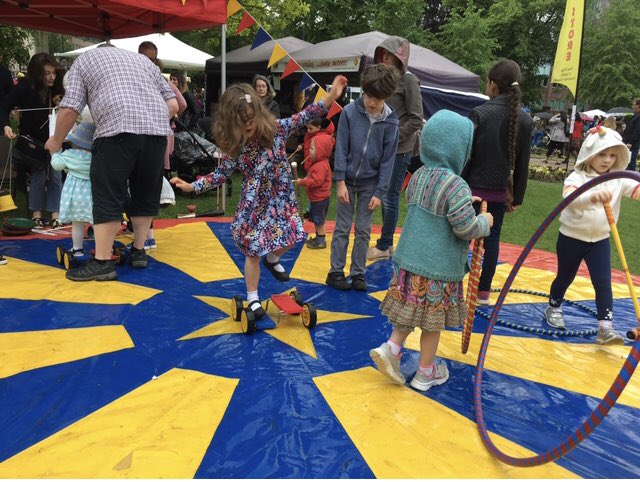 I have taken nearly 1k photos in Forbury Gardens. It’s where we gather to remember - our Jo Cox memorial was there, I was at a  #BLM protest there last week - but it’s also where we go to enjoy fantastic  #Rdg community events. Unthinkable to have terror in such a joyful place.