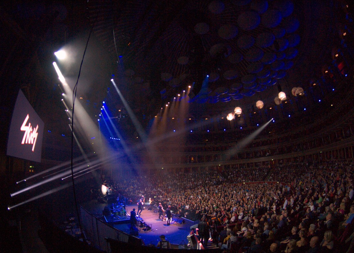 A year on from a very memorable night. RIP Pete.
simontakes.photos/More-Music-Gal…
<a href="/richardjobson/">Richard Jobson</a>