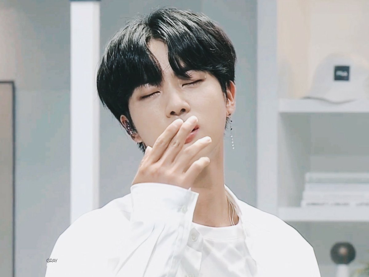 BTS_GRAY's tweet photo. 😘💕
#JIN #방탄소년단진 #BTSJIN @BTS_twt https://t.co/QzsYTIhyWy