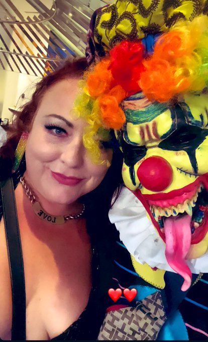 What the #clownporn ? Made some crazy 😜 wild sexy stuff yesterday with @GibbyTheclown !!! 🔥 🔥 🔥 https://t