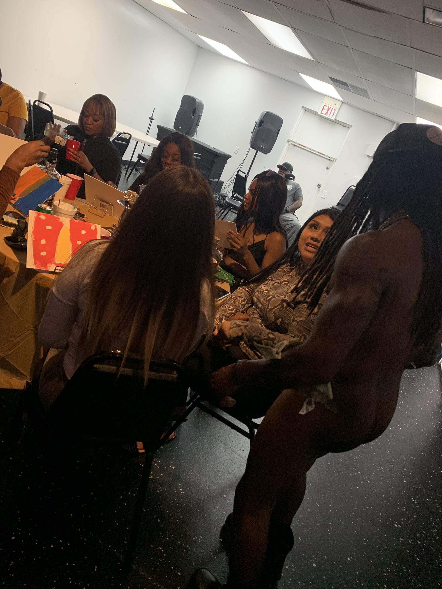 3 pic. Missed out this weekend? Get your tickets for this weekend! https://t.co/LNhgVSgcPz https://t.co/GqHCmX7jvS