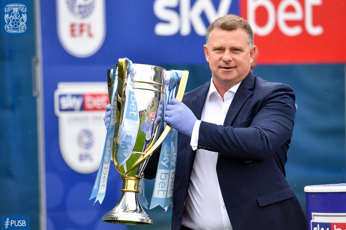 CoventryCityFC's tweet photo. 🏆🏆🏆 #PUSB https://t.co/5qVpC07ZDU
