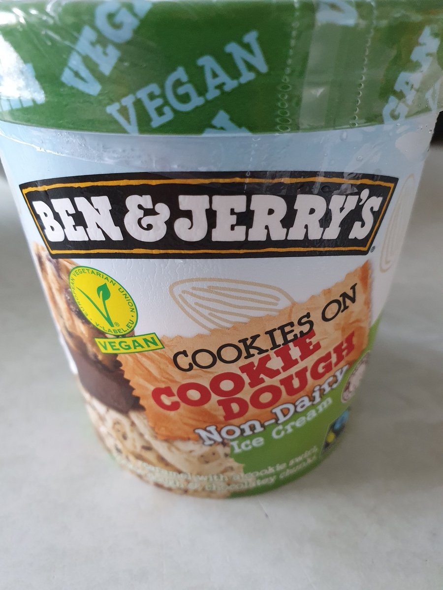 SmarrLes's tweet photo. So nice...sunday treat. With added squirty cream... @benandjerrys #vegan #naughtbutnice https://t.co/mvp1XinFiQ