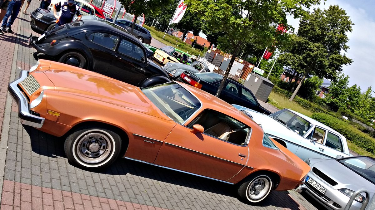 OnceBestBeloved's tweet photo. #Oldtimer Treffen in #Ahaus
#classiccars
#Altblech
#vintage
#westmünsterland https://t.co/WxVMN5jAoE