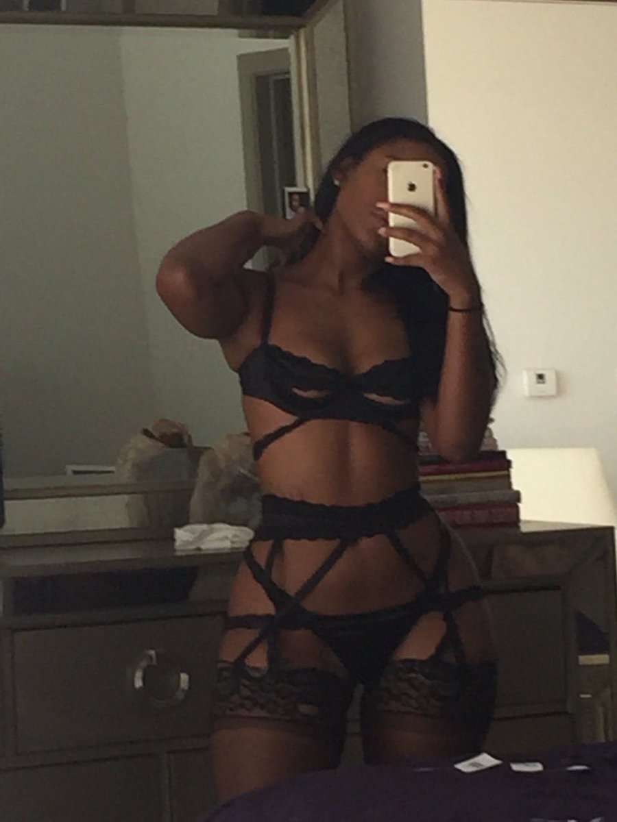 BadestMelanin's tweet photo. https://t.co/bdjnjXtVsZ