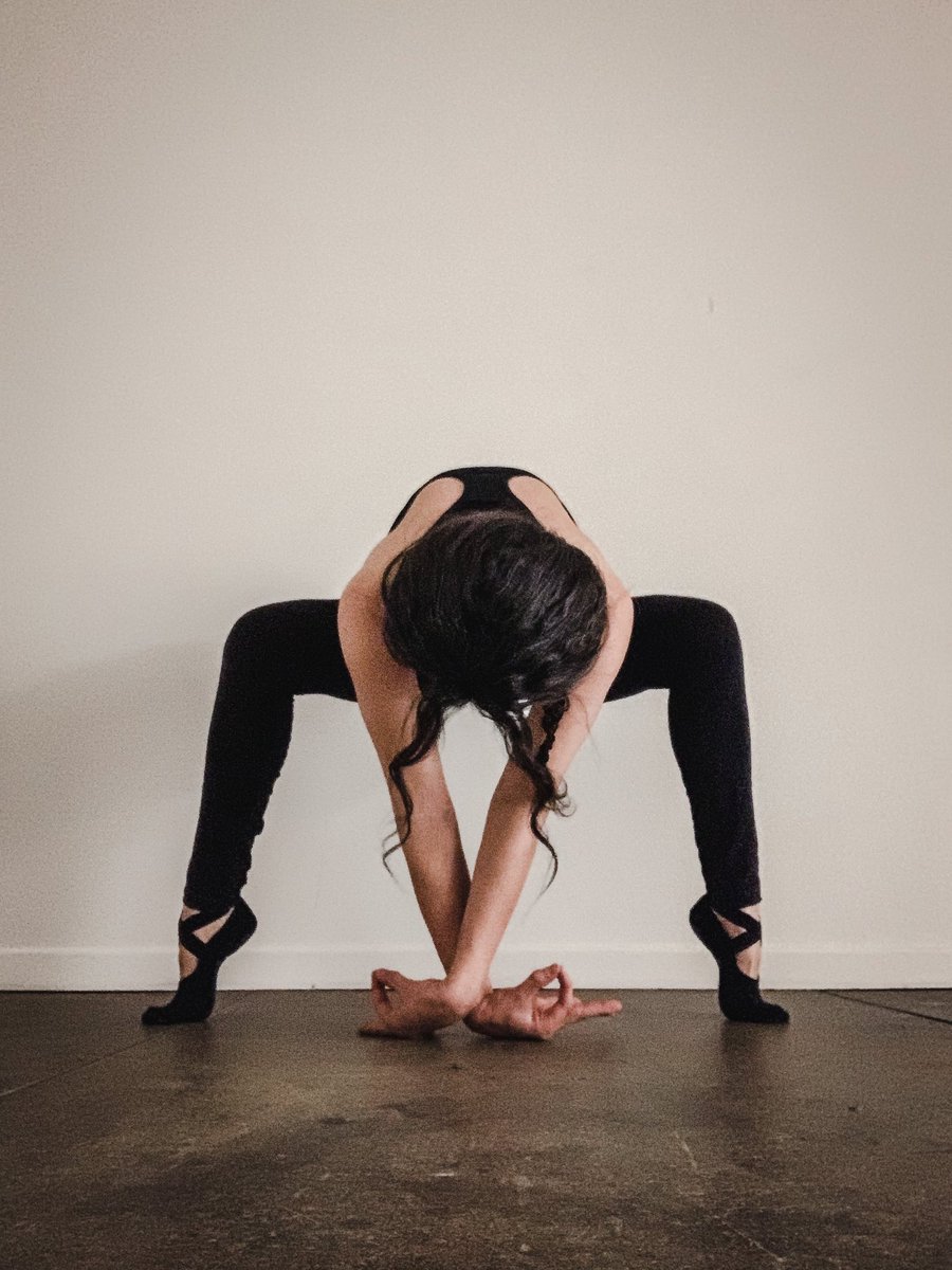 HolisticIsa's tweet photo. Happy #Internationalyogaday2020 https://t.co/oZKcRgQpO3