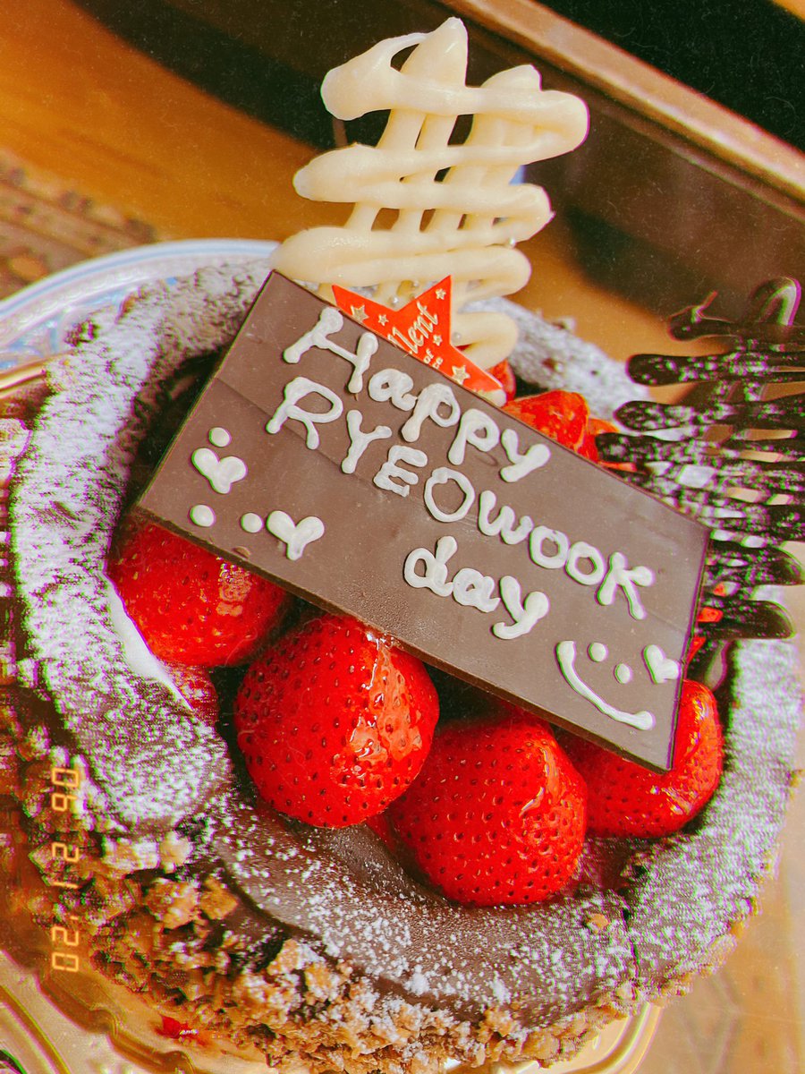 h_404_k's tweet photo. #HappyRYEOWOOKday
#어린왕자_려욱아_생일축하해

💓💓💓💓💓💓💓💓💓💓💓 https://t.co/TsqVfsZ19v