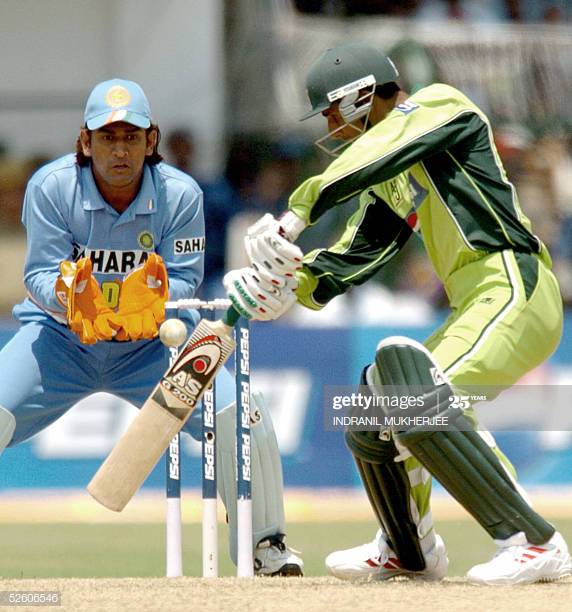 The Forgotten Warriors EP: 7 @IrfanPathan : The All-RounderPak tour of India, Jamshedpur, 3rd ODI.Pak : 319/9 in 50 overs.Ind: 82/6 in 16.1 overs.India suffocated on a pitch where Pak amassed 319 runs. The batsmen jumped, nicked, edged against the Opp. Pacers. 